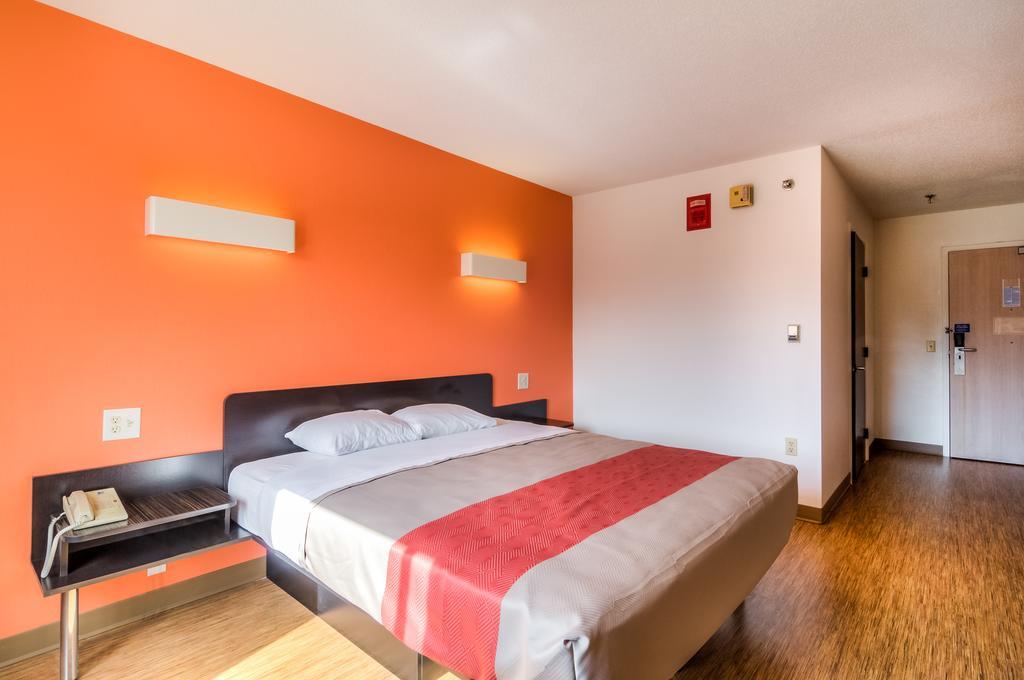 Motel 6 ノーマル エクステリア 写真